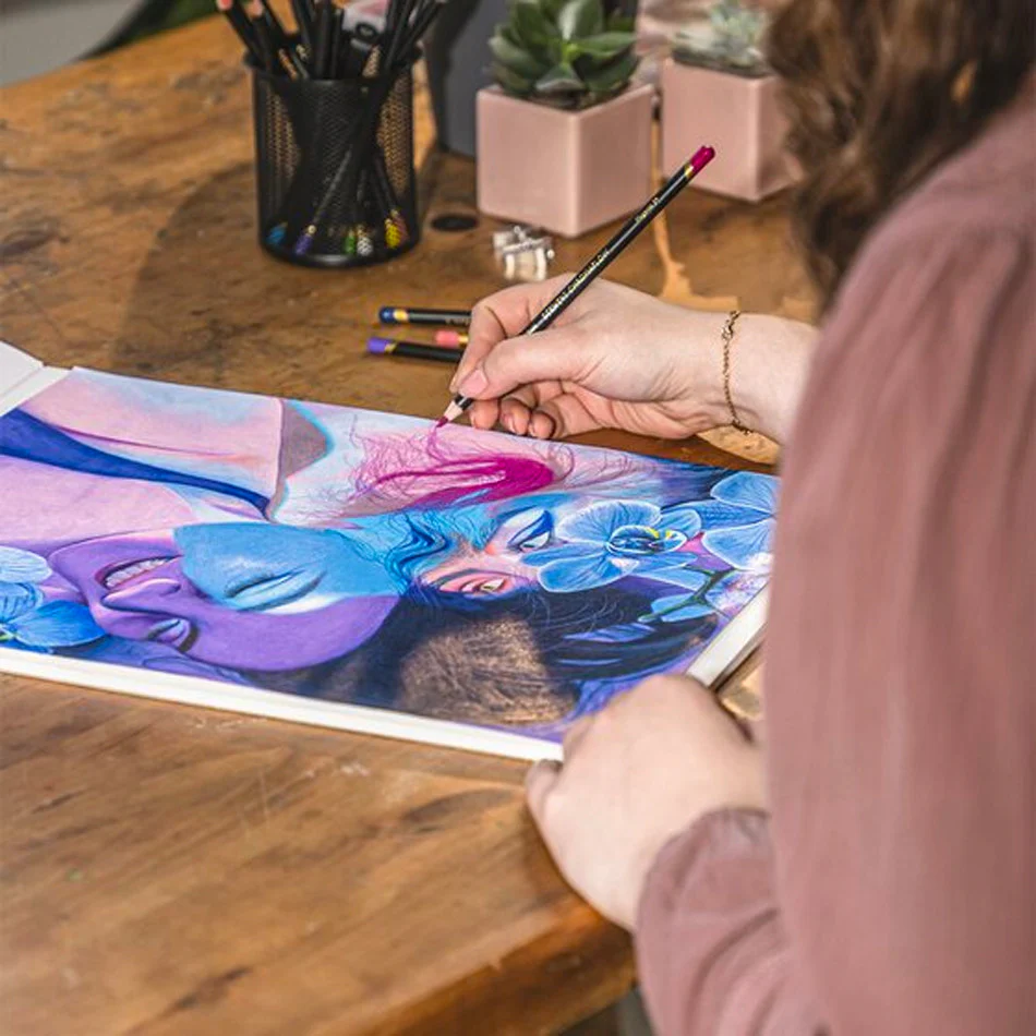 Derwent Chromaflow Coloured Pencil - Image 4