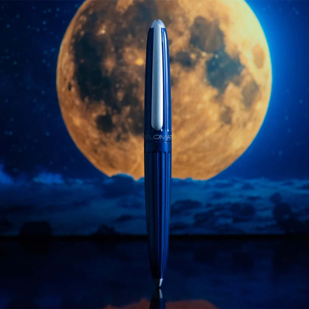 Diplomat Aero Midnight Blue Fountain Pen - Image 2