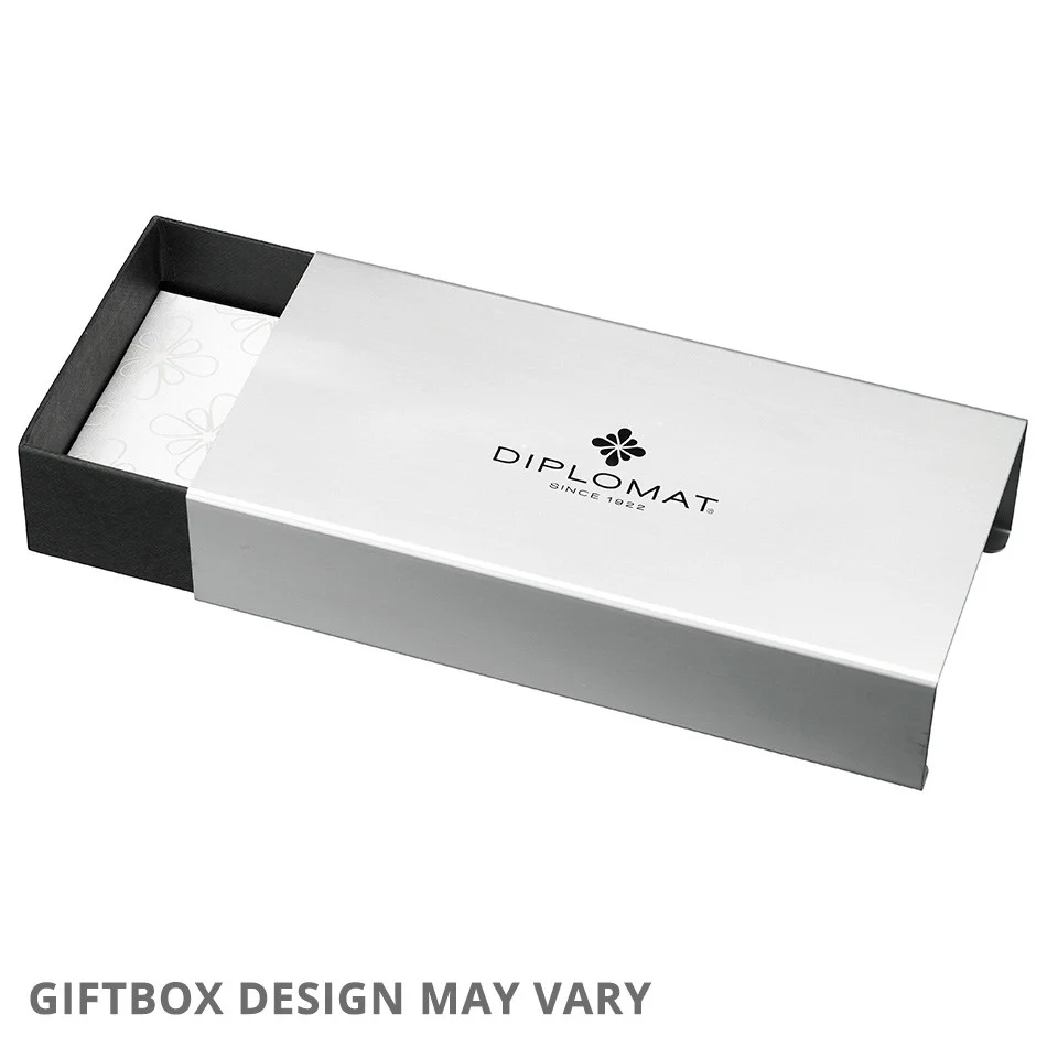 Diplomat Excellence A2 Black Lacquer Ballpoint Pen with Gold Trim - Image 2