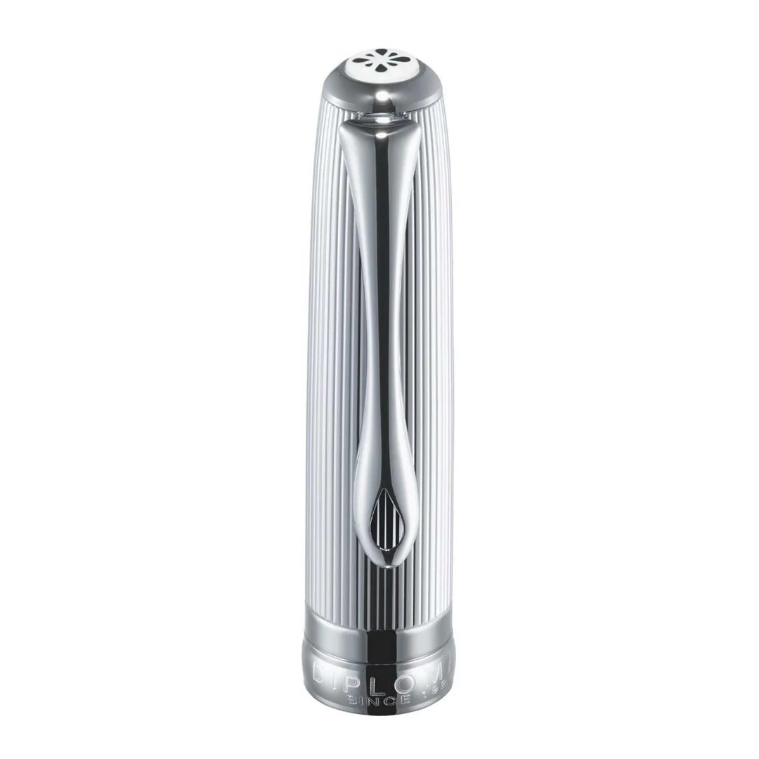 Diplomat Excellence A2 Fountain Pen Guilloche Chrome - Image 2