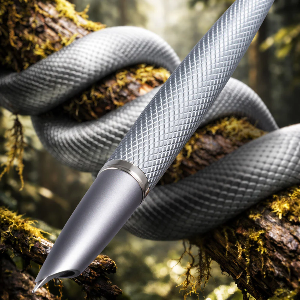 Diplomat Viper Guilloche Fountain Pen Silver - Image 10
