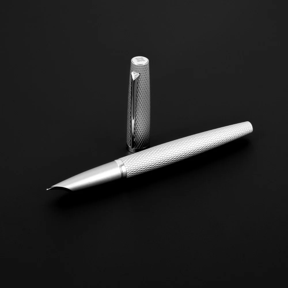 Diplomat Viper Guilloche Fountain Pen Silver - Image 9