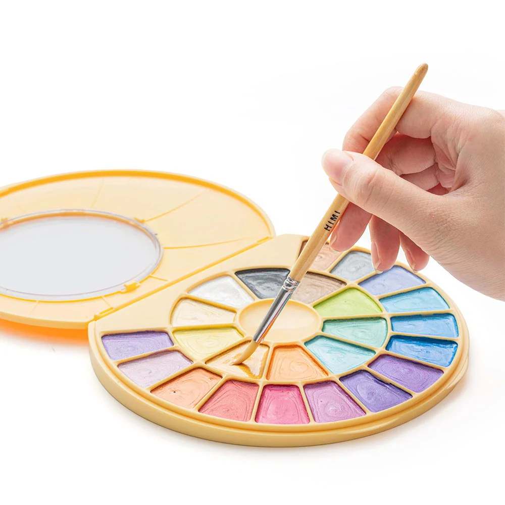 HIMI Semi-Moist Watercolour Set of 24 Pans + Brush Yellow Case Metallic Edition - Image 3