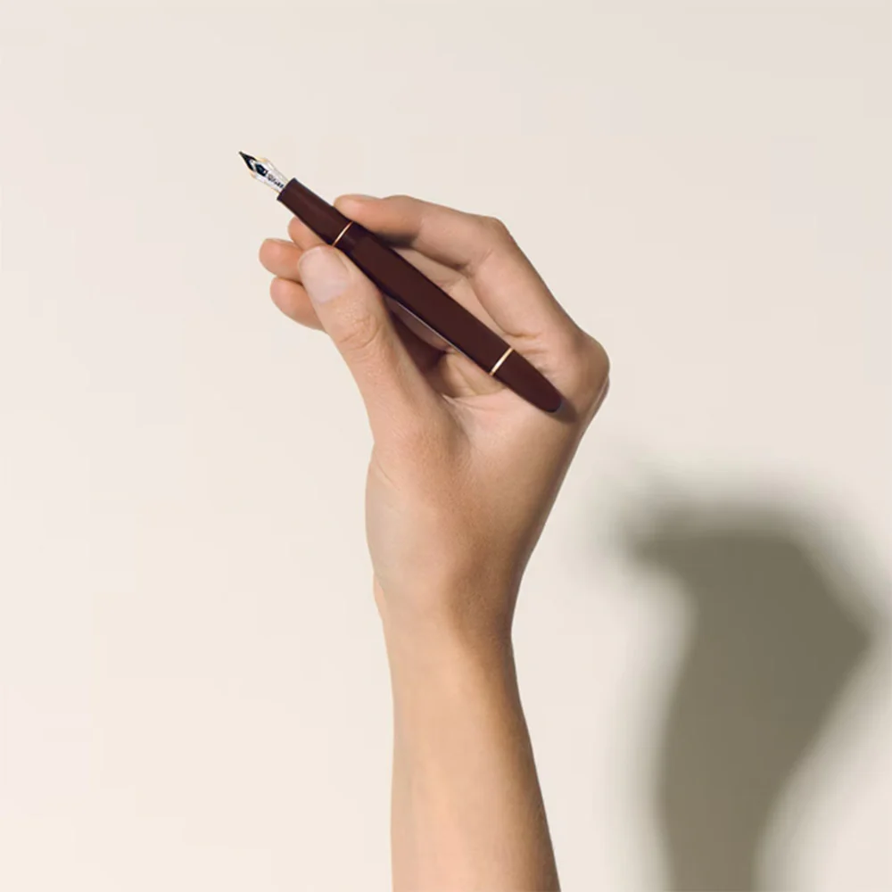 Montblanc Meisterstück Burgundy Red Classique Fountain Pen - Image 2