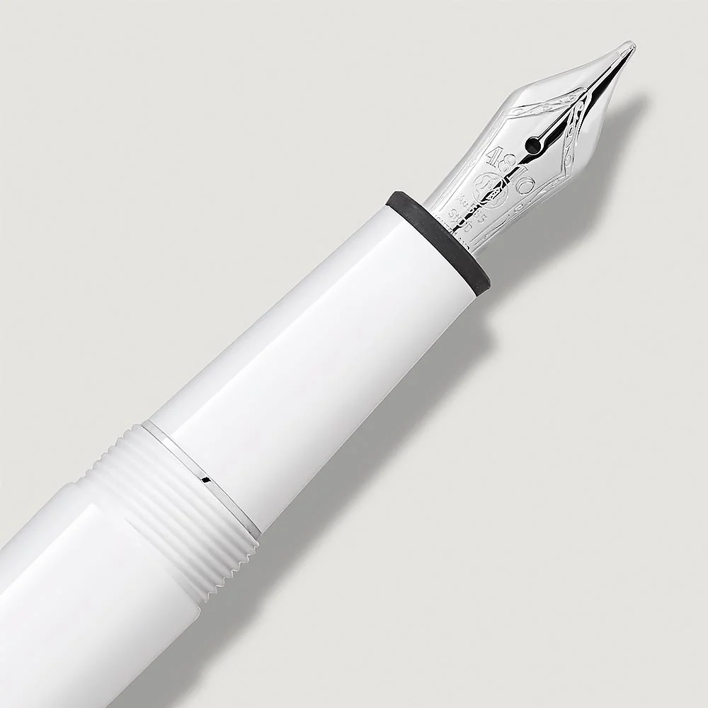 Montblanc Meisterstuck White Classique Fountain Pen - Image 3