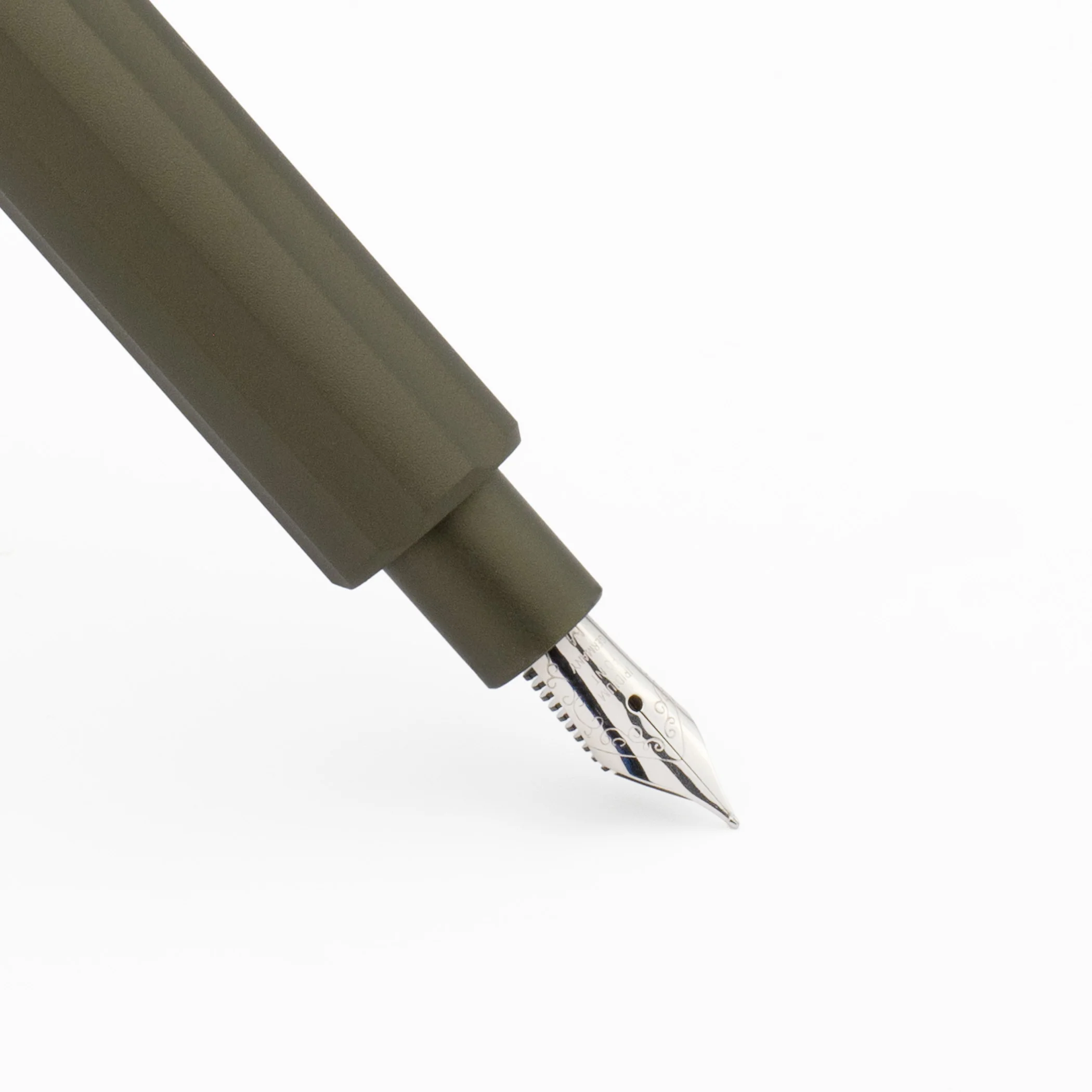 Monteverde Axis Fountain Pen Olive - Image 7