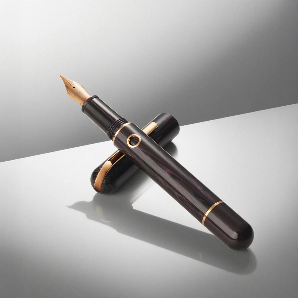 Nahvalur Nautilus Fountain Pen Stylophora Berry Broad - Image 2