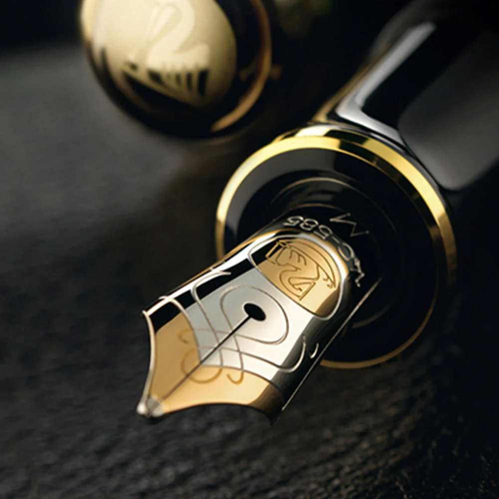 Pelikan Souveran M600 Fountain Pen Black - Image 2