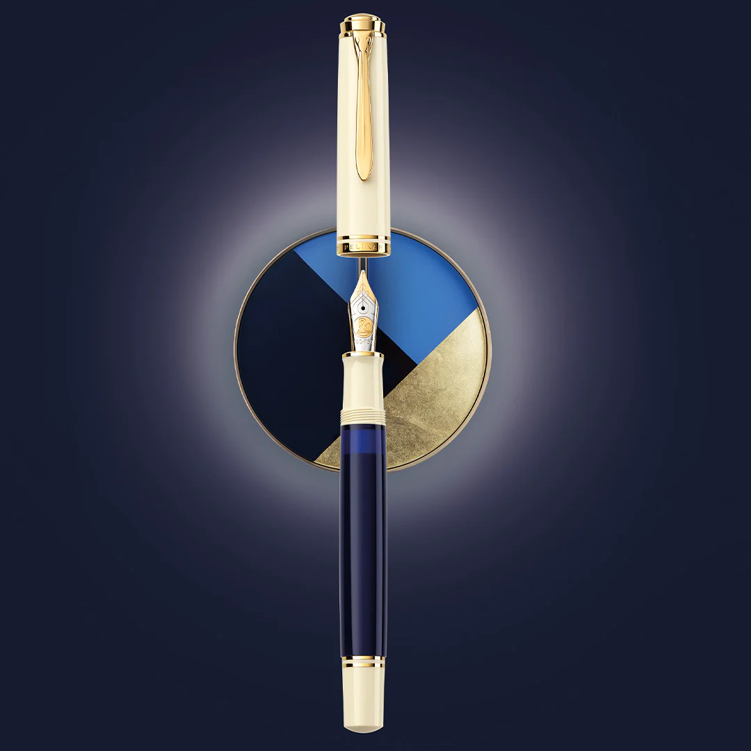 Pelikan Souveran M800 Special Edition Fountain Pen Cream Blue - Image 2
