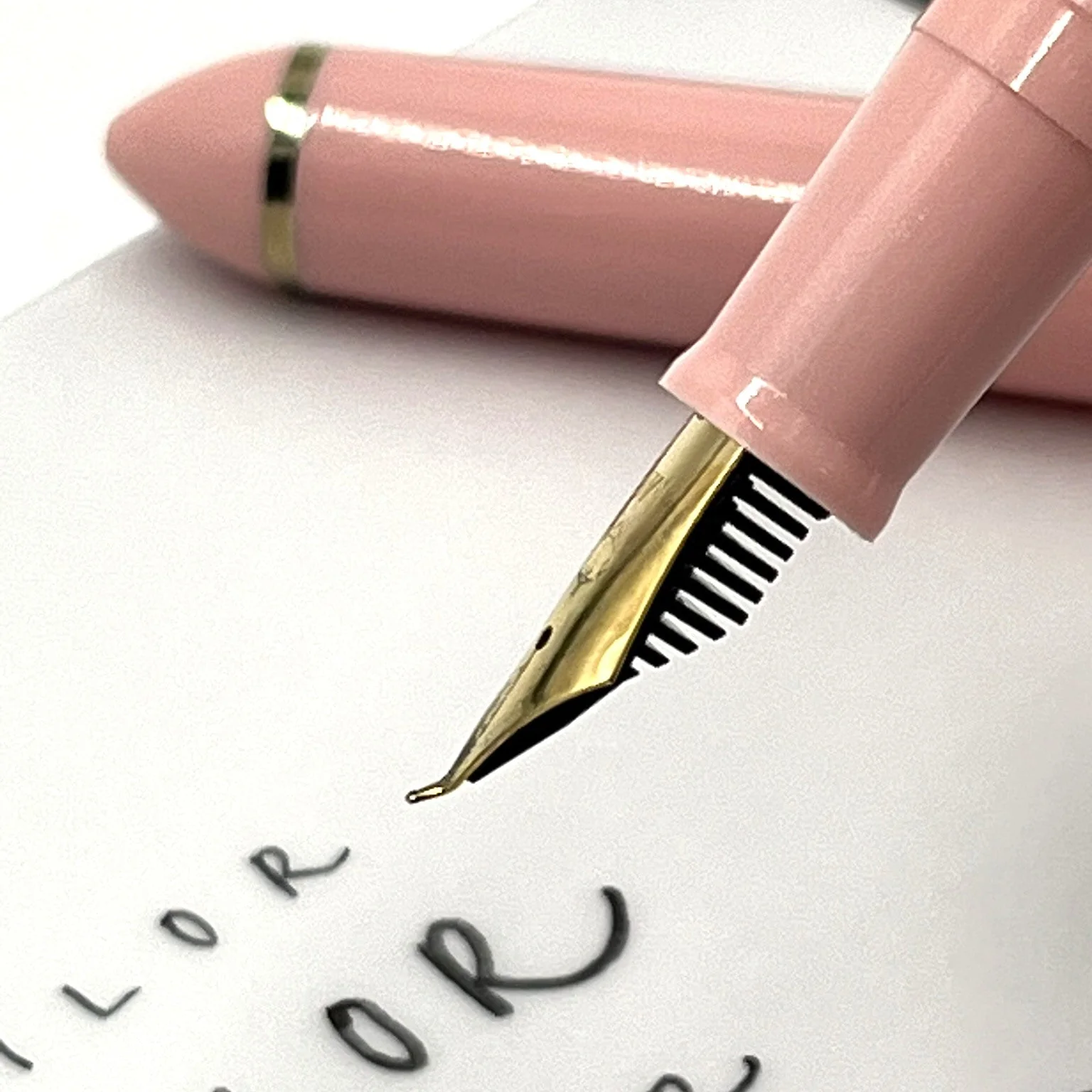 Sailor Fude de Mannen Calligraphy Fountain Pen Pearl Pink - Image 4