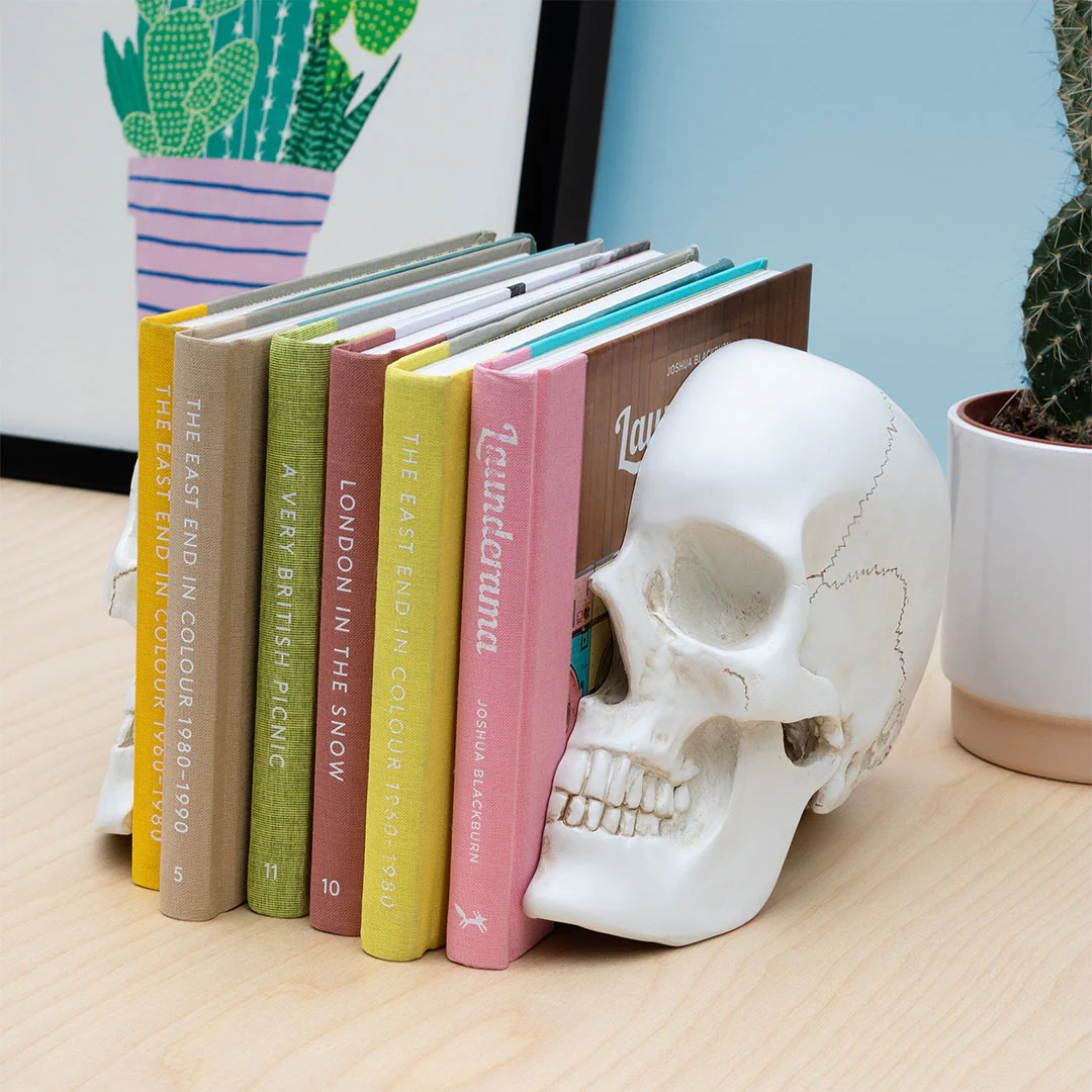 Suck UK Skull Bookends - Image 2