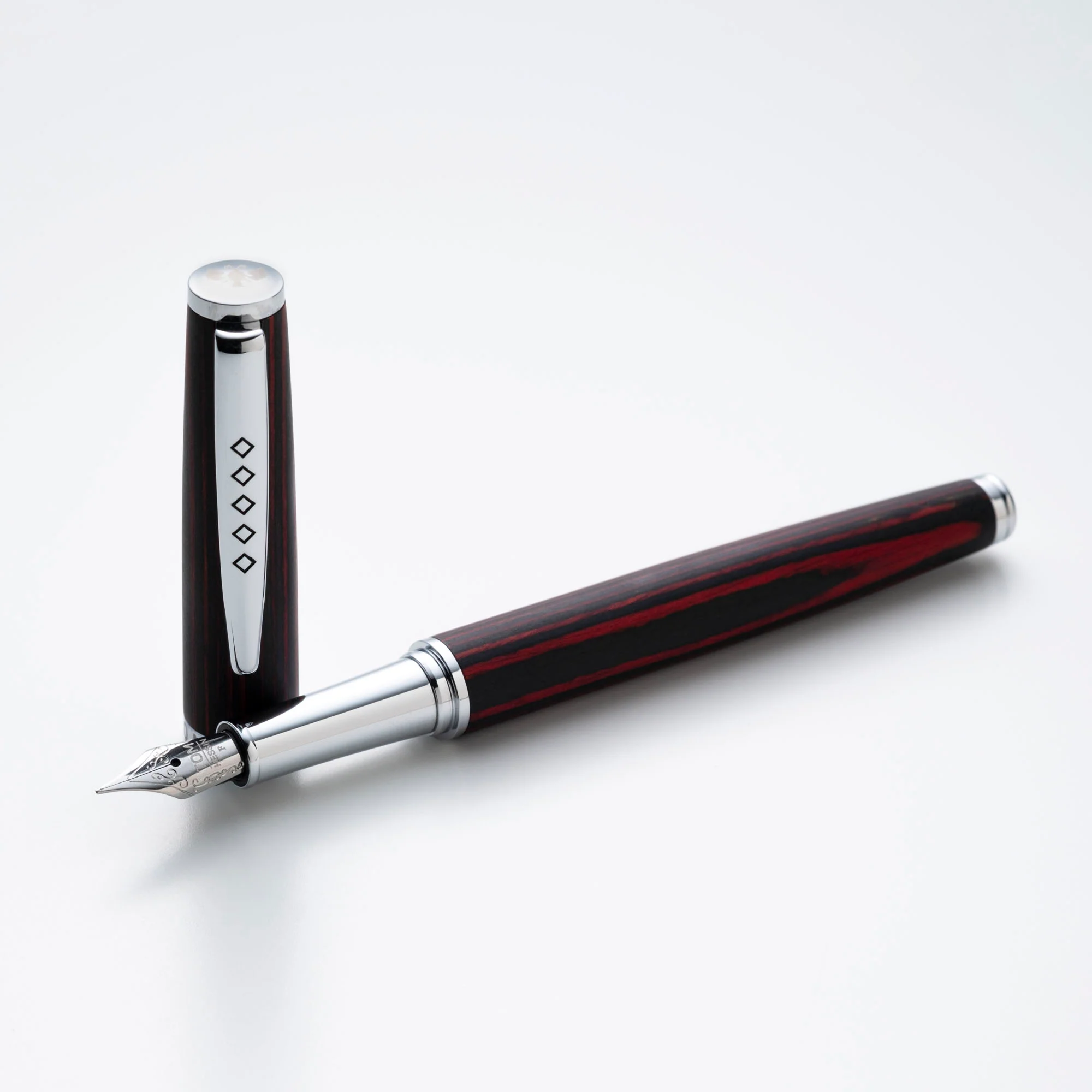 Tom Hessin Edinburgh Wooden Barrel Fountain Pen Forth Bridge Red - Image 2